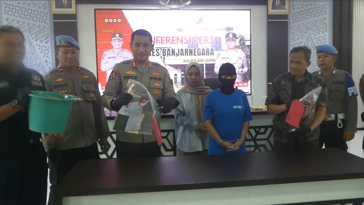 Konfrensi pers Polres Banjarnegara terkait dengan ibu yang tega membunuh bayinya sendiri