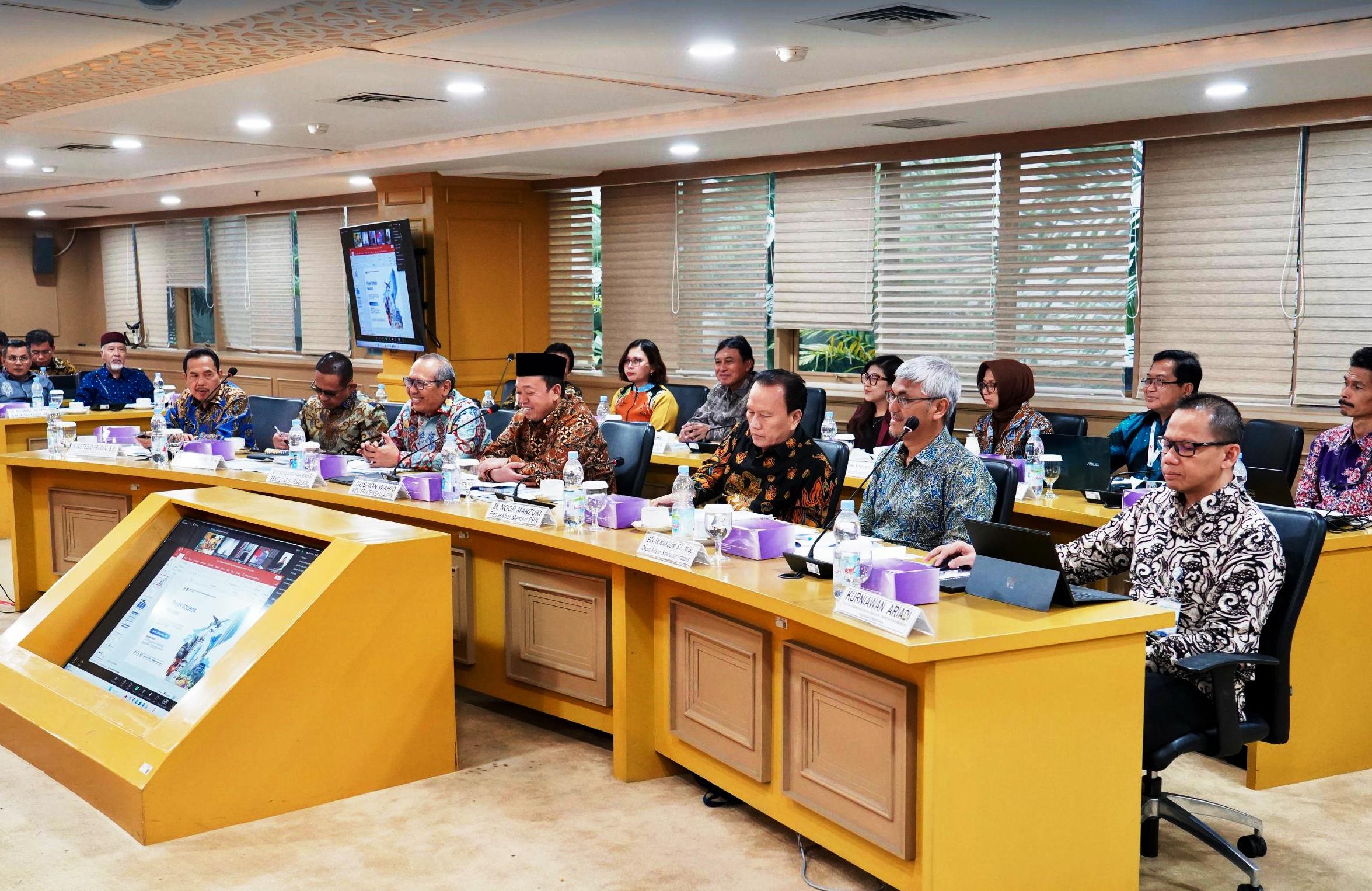 Menteri Nusron Wahid saat Rapat Dengar Pendapat (RDP) bersama Badan Akuntabilitas Publik (BAP) DPD RI di Jakarta, Kamis (28/11/2024)