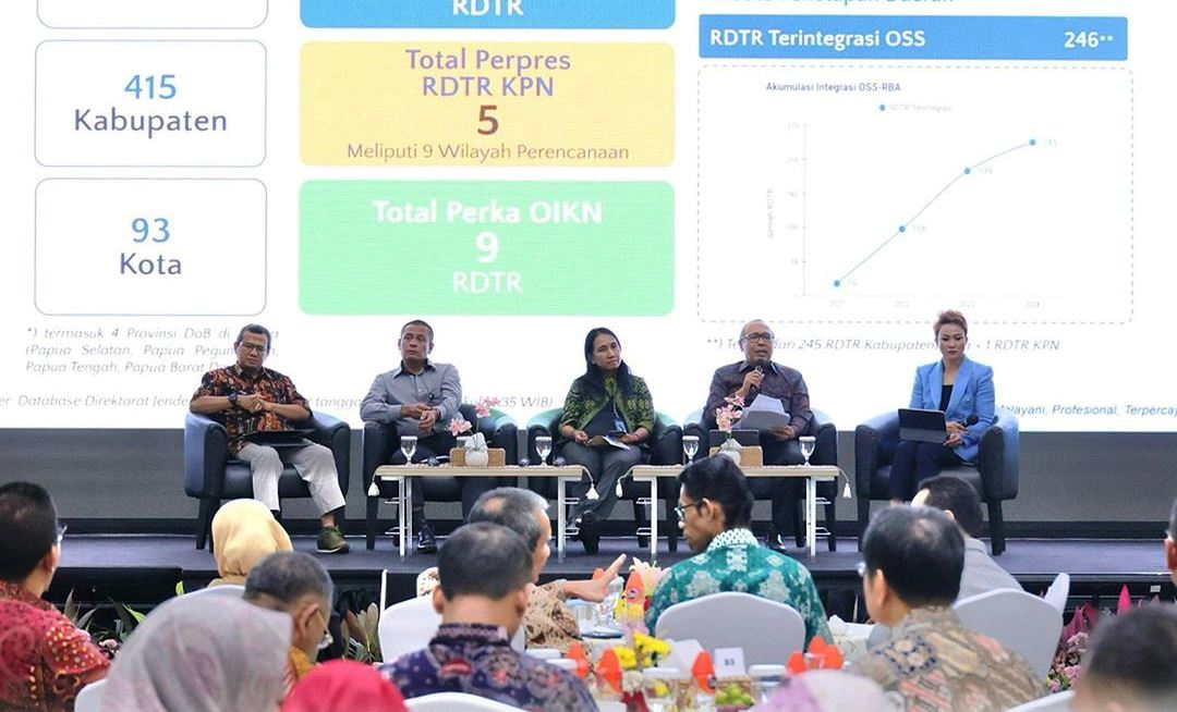 Sekjen Kementerian ATR/BPN saat menjadi narasumber dalam FGD Pelibatan Perguruan Tinggi dalam Pencegahan Korupsi yang diselenggarakan oleh Komisi Pemberantasan Korupsi (KPK) di Gedung Merah Putih, Jakarta, Kamis (25/07/2024).