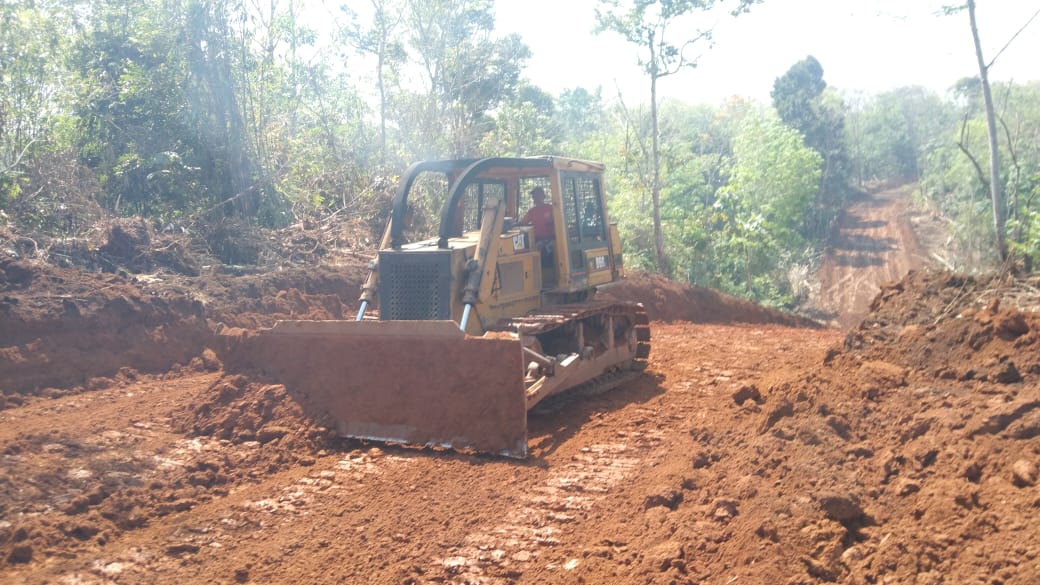 Progres pembukaan jalan dalam kegiatan TMMD ke-121 Tahun 2024 Kodim 0409/Rejang Lebong
